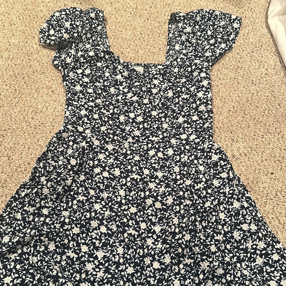 Floral blue dress never worn tag still on